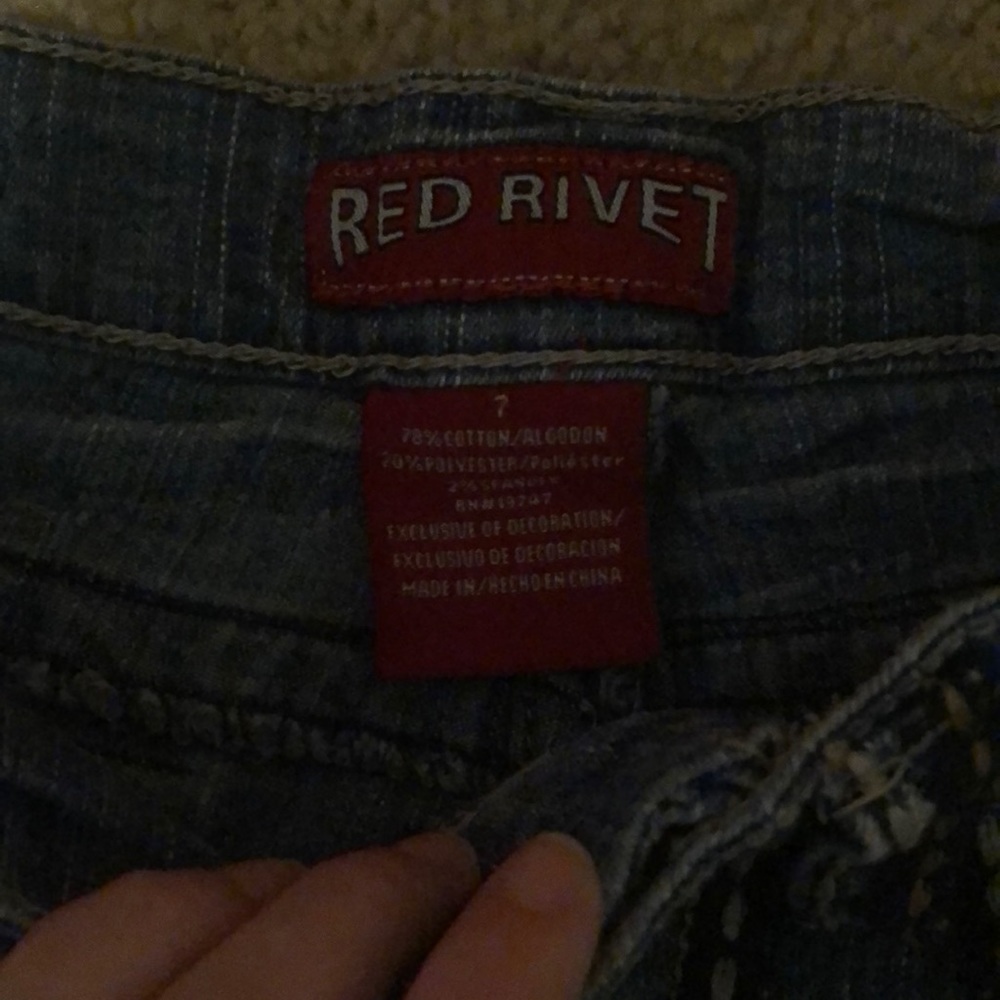 Shorts - Picture 3 of 3